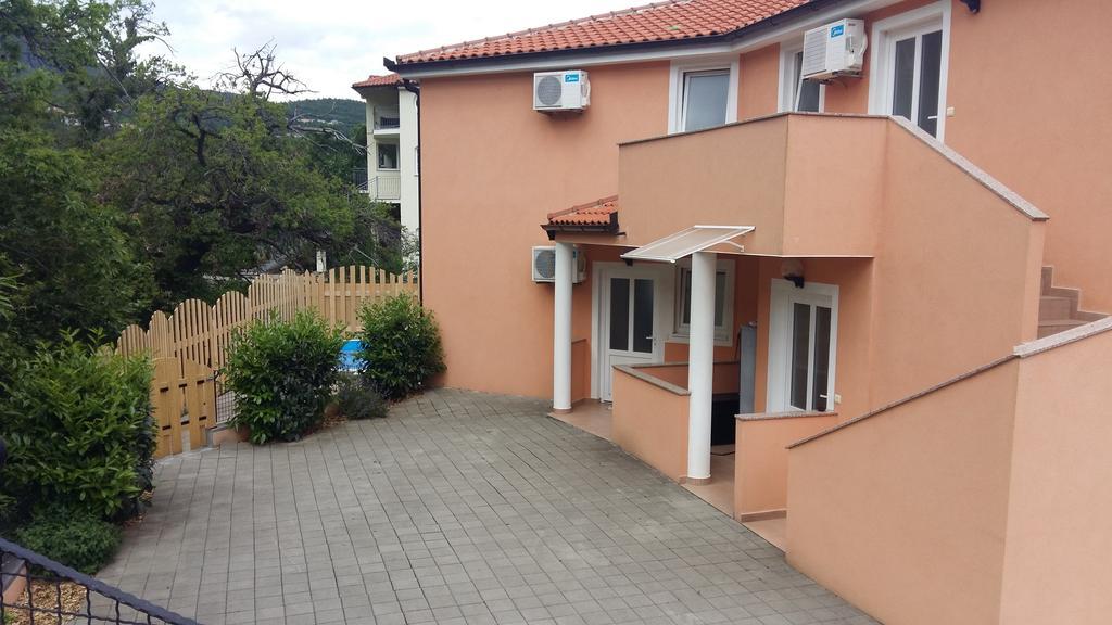 Apartman Dubravka 1 ลอฟราน ภายนอก รูปภาพ