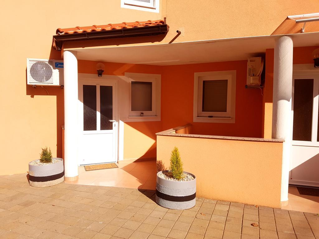 Apartman Dubravka 1 ลอฟราน ภายนอก รูปภาพ