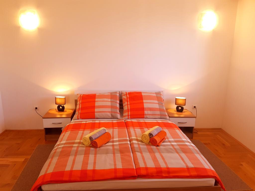 Apartman Dubravka 1 ลอฟราน ภายนอก รูปภาพ