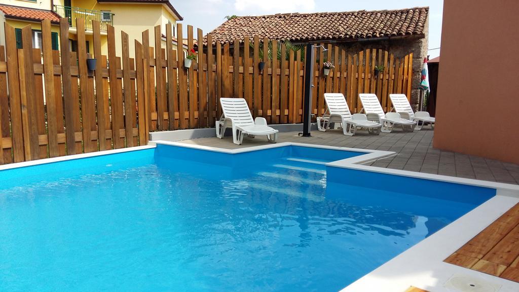 Apartman Dubravka 1 ลอฟราน ภายนอก รูปภาพ