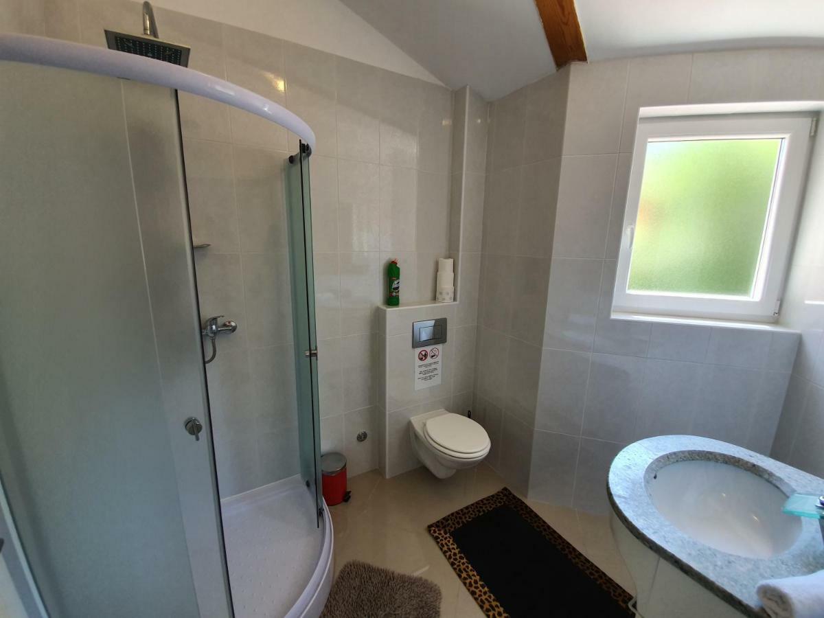 Apartman Dubravka 1 ลอฟราน ภายนอก รูปภาพ