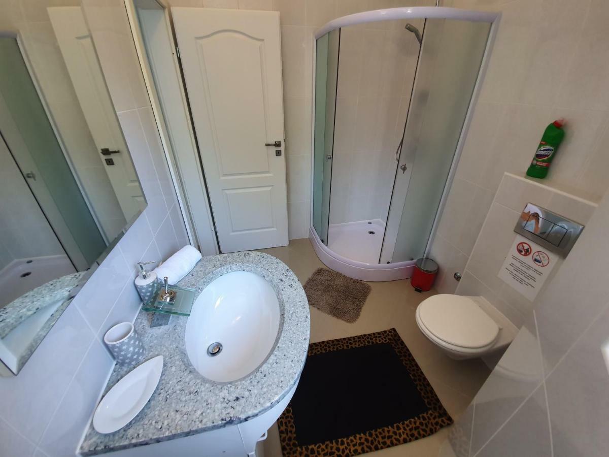 Apartman Dubravka 1 ลอฟราน ภายนอก รูปภาพ
